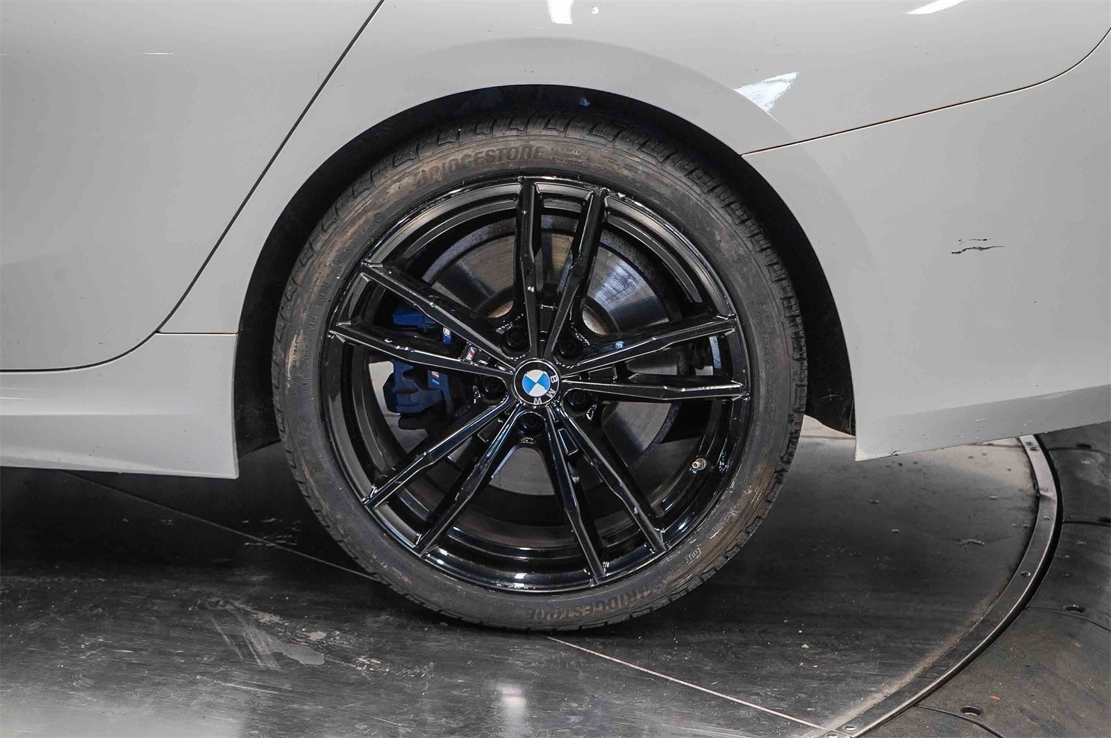 Thumbnail: 2023 BMW 3 Series - 10