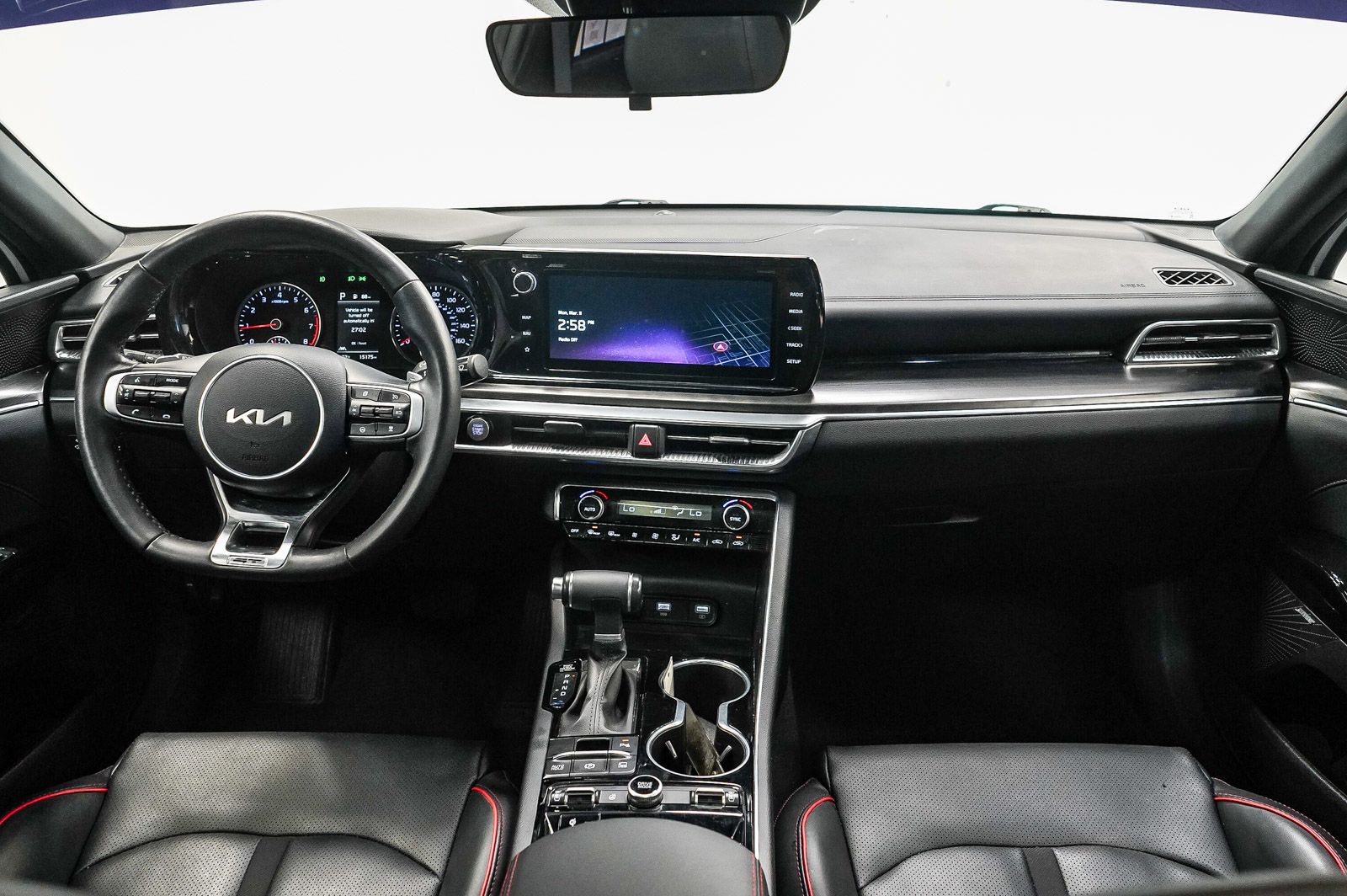 Thumbnail: 2024 Kia K5 - 11