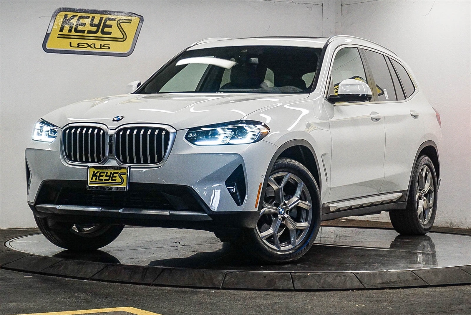 Thumbnail: 2024 BMW X3 - 1
