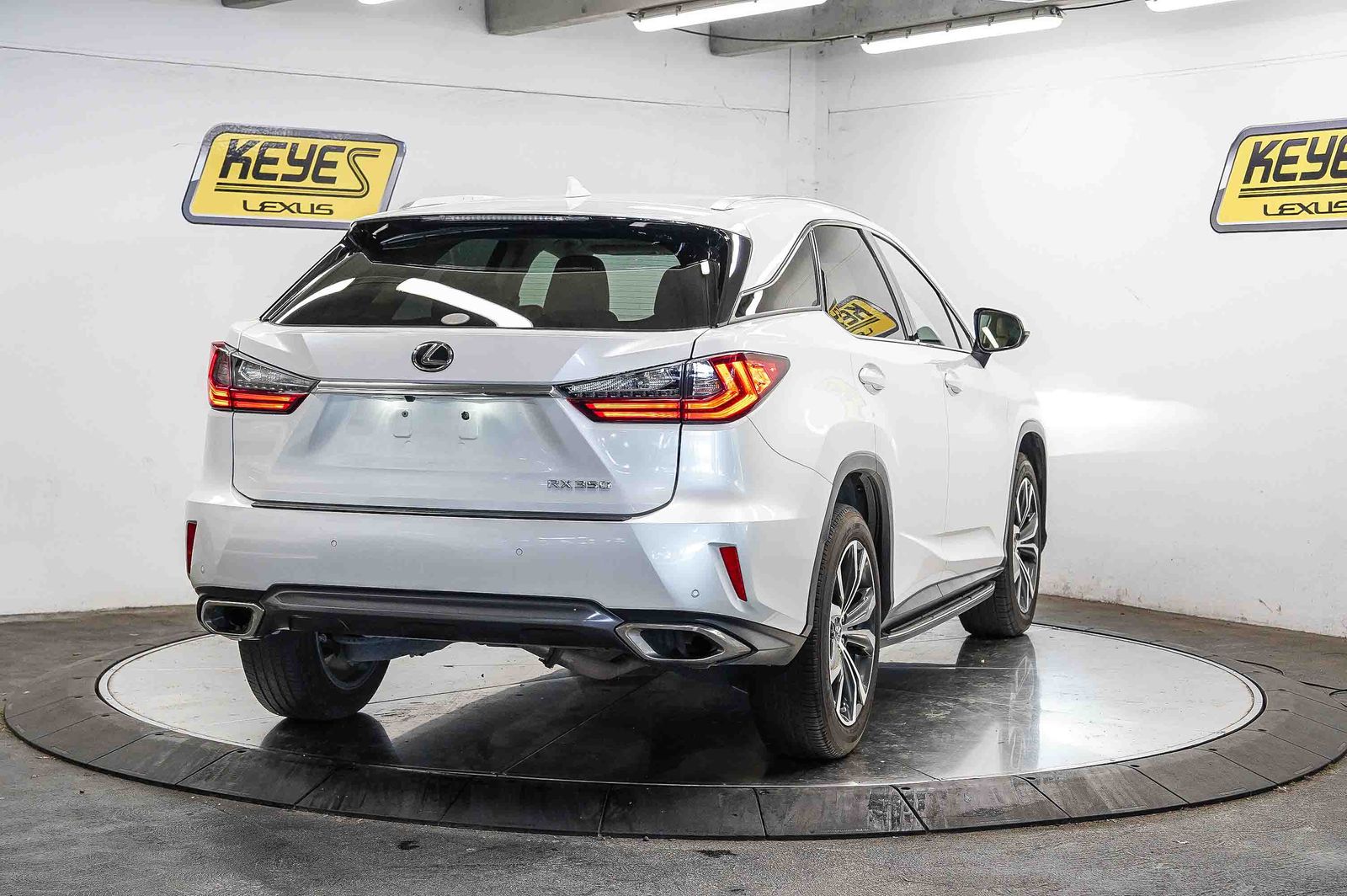 Thumbnail: 2016 Lexus RX - 4