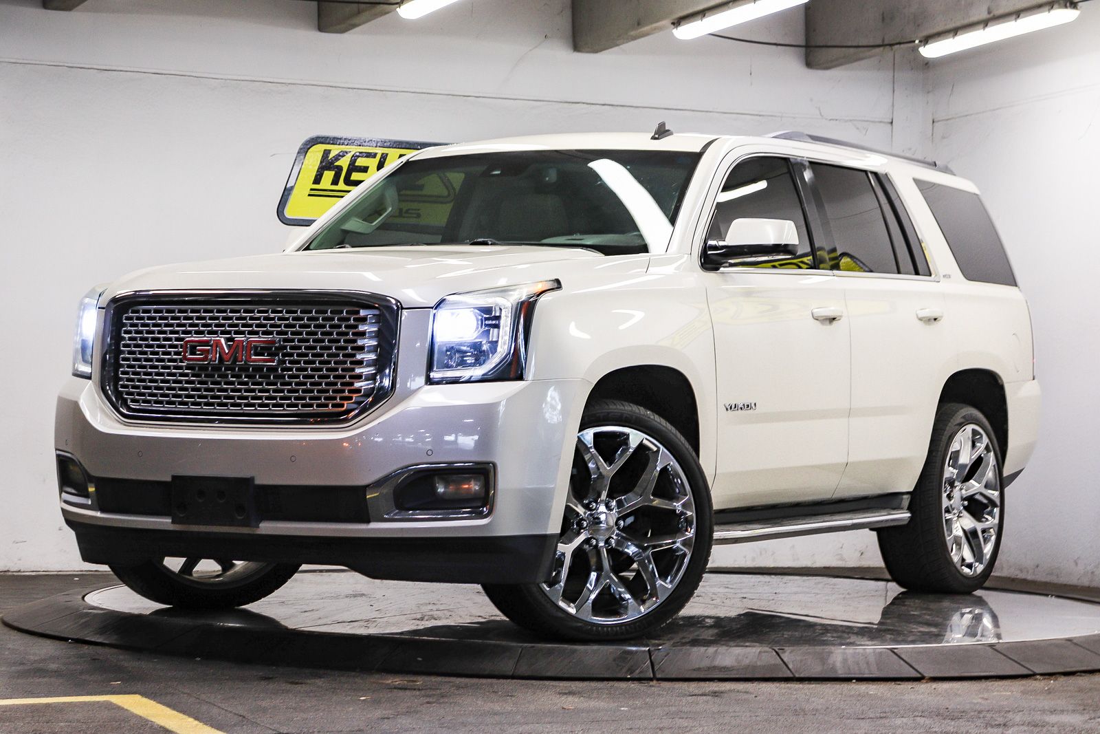 2015 GMC Yukon SLT -
                  Van Nuys, CA