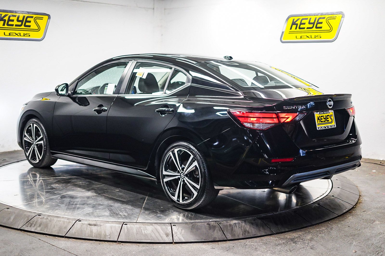 Thumbnail: 2023 Nissan Sentra - 2