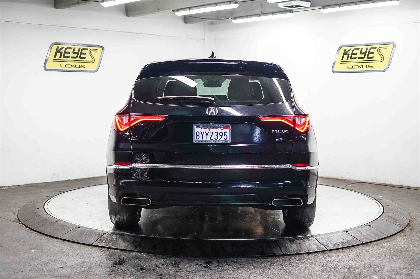 Thumbnail: 2023 Acura MDX - 3