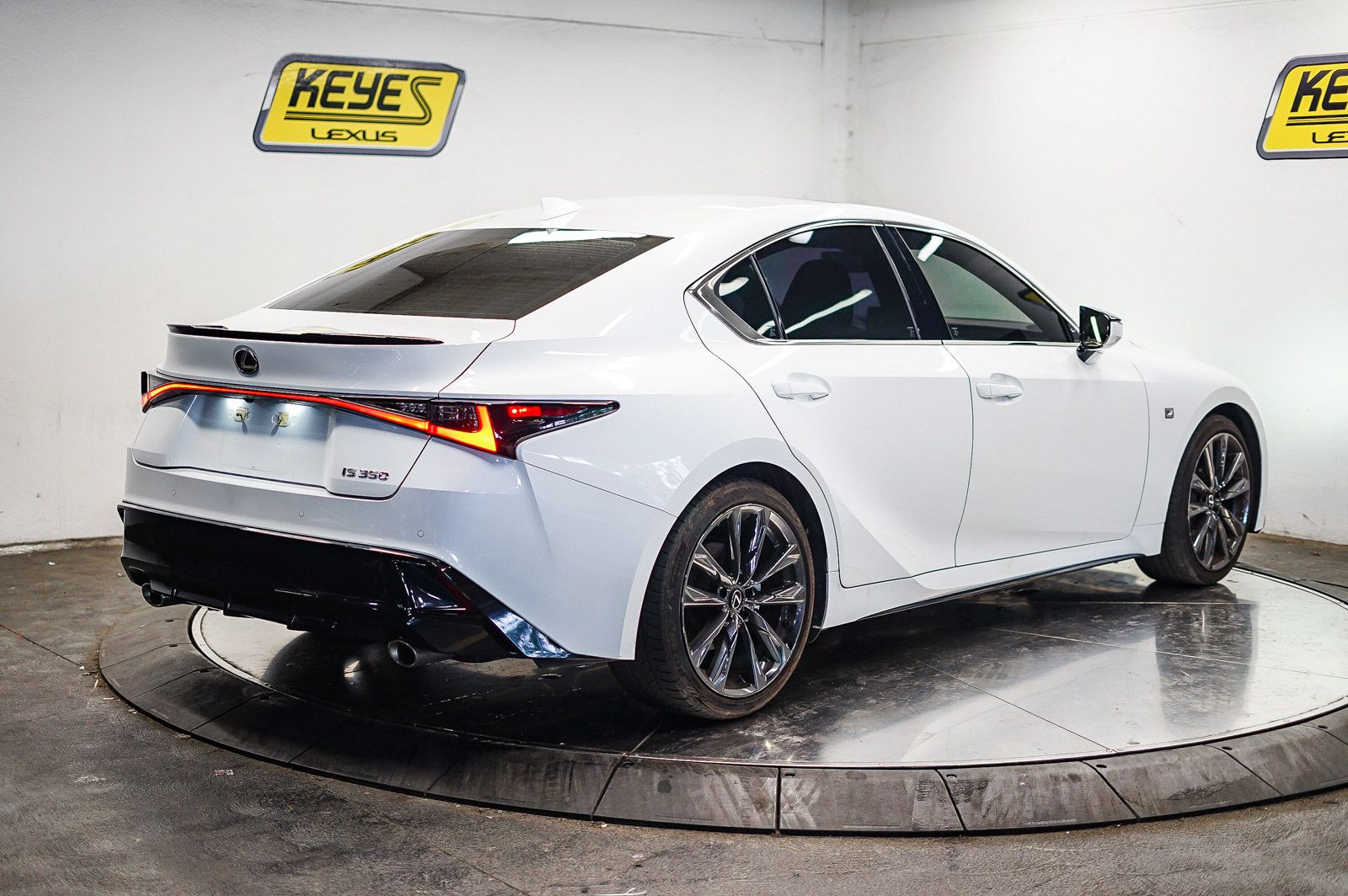 Thumbnail: 2023 Lexus IS - 3