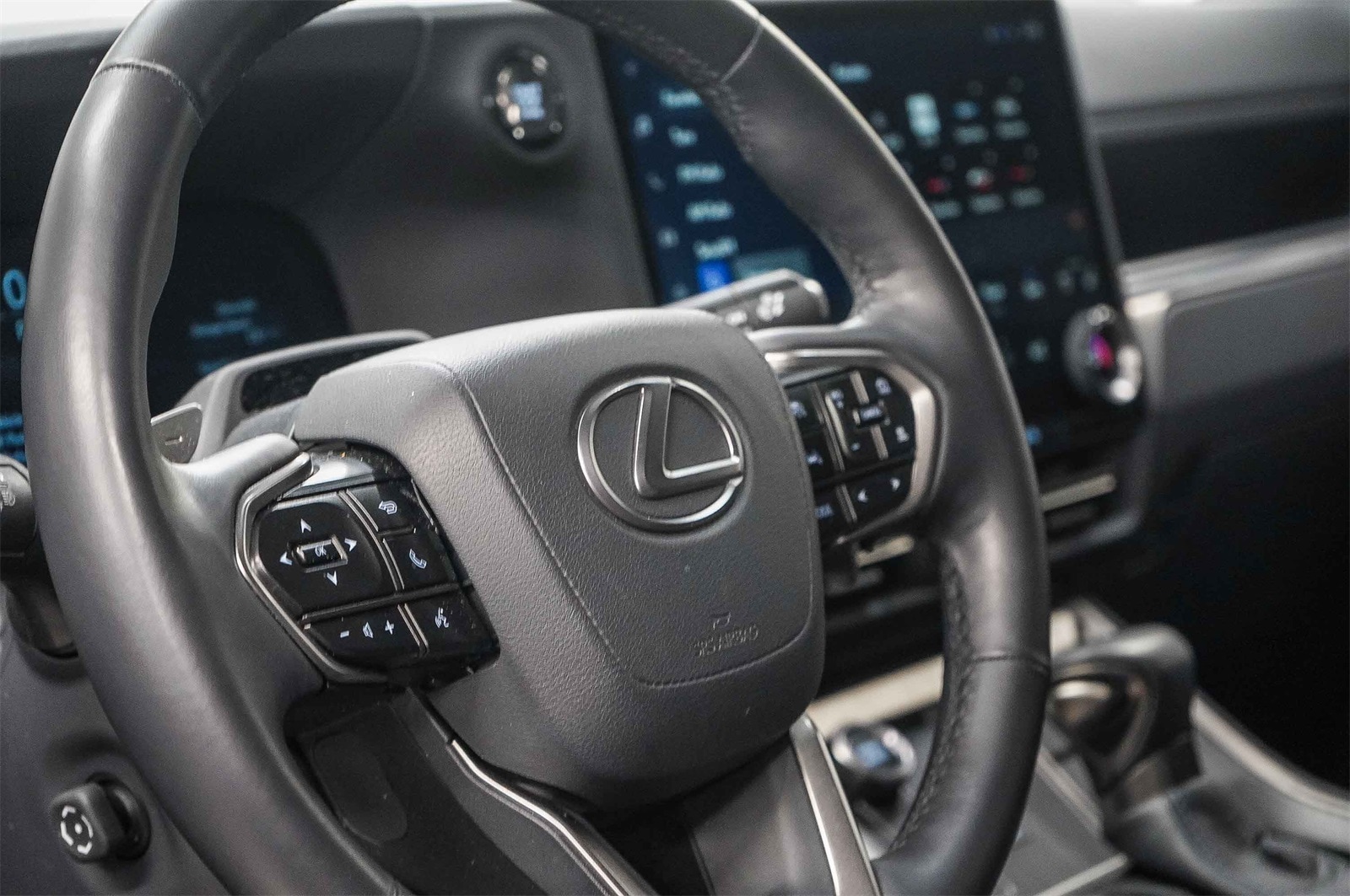 Thumbnail: 2024 Lexus GX - 21