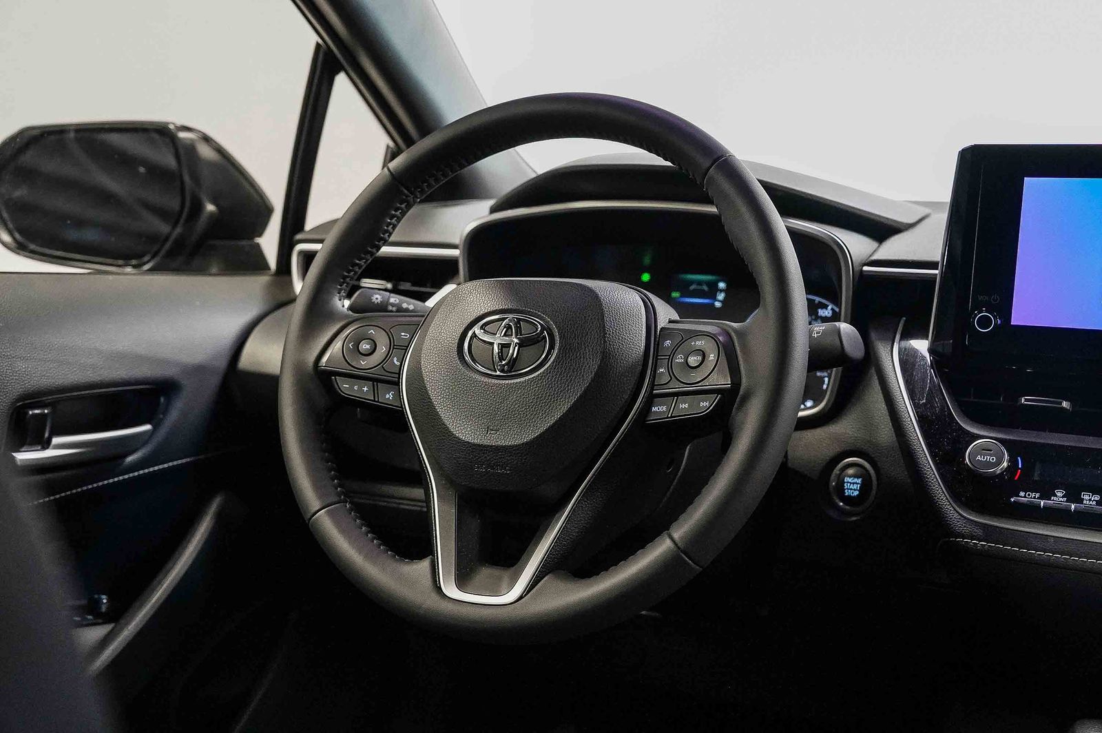 Thumbnail: 2025 Toyota Corolla - 15