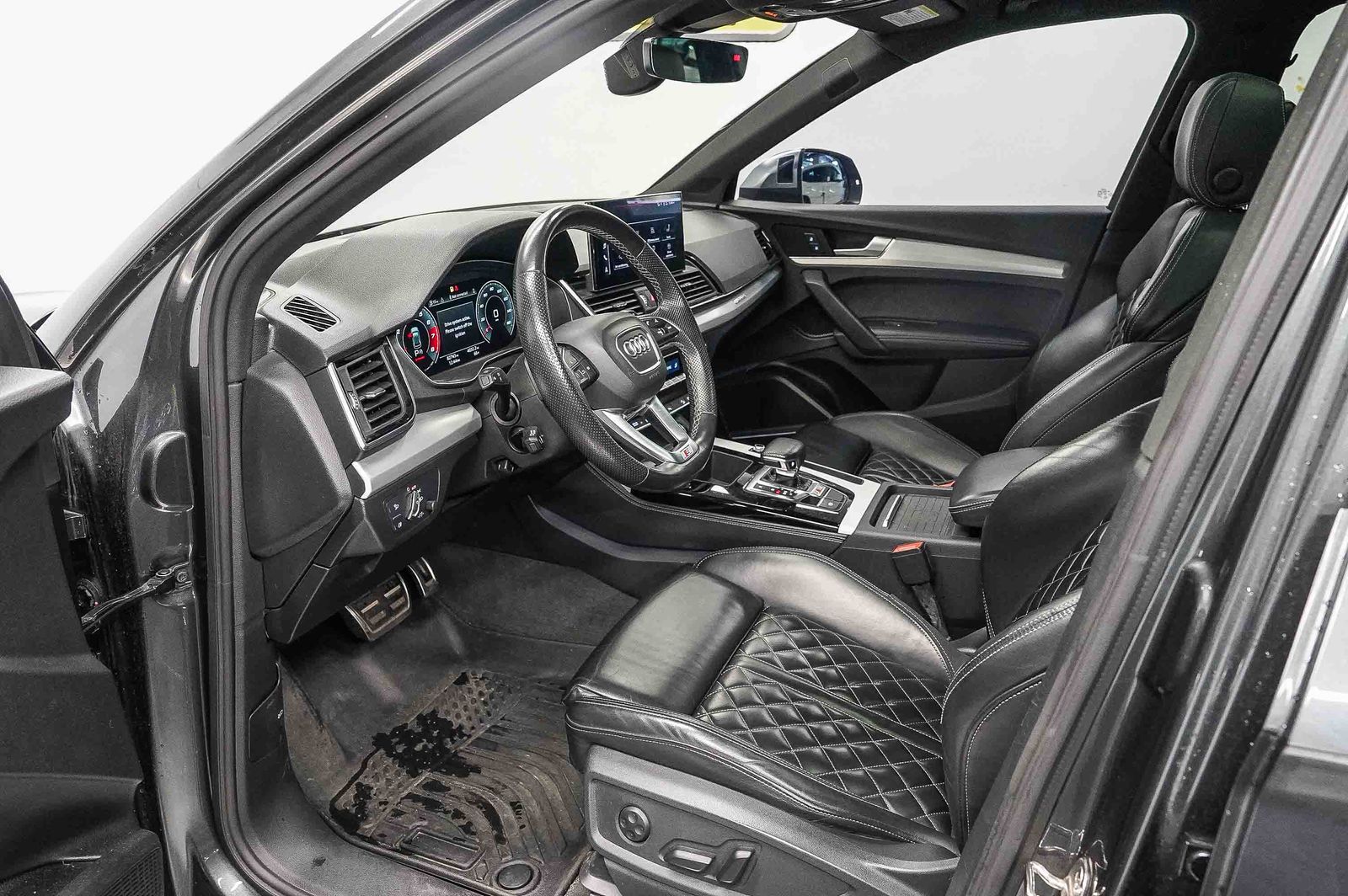 Thumbnail: 2021 Audi SQ5 - 17