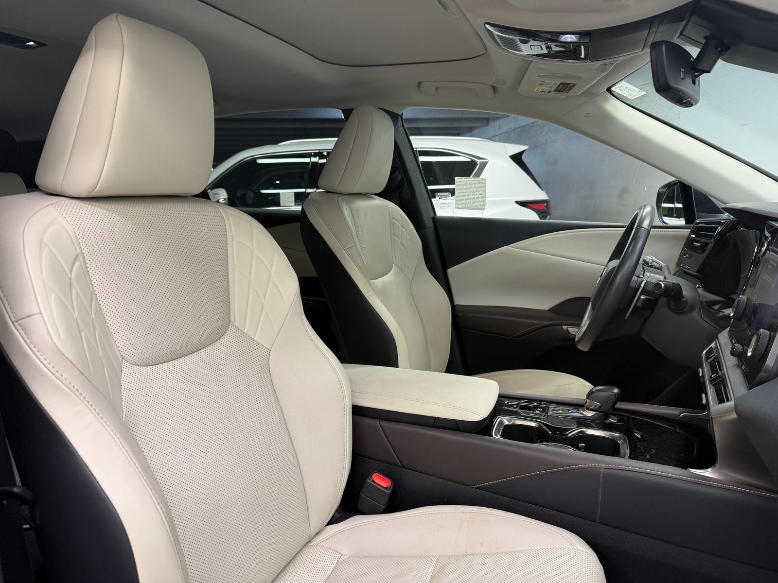 Thumbnail: 2024 Lexus RX - 17