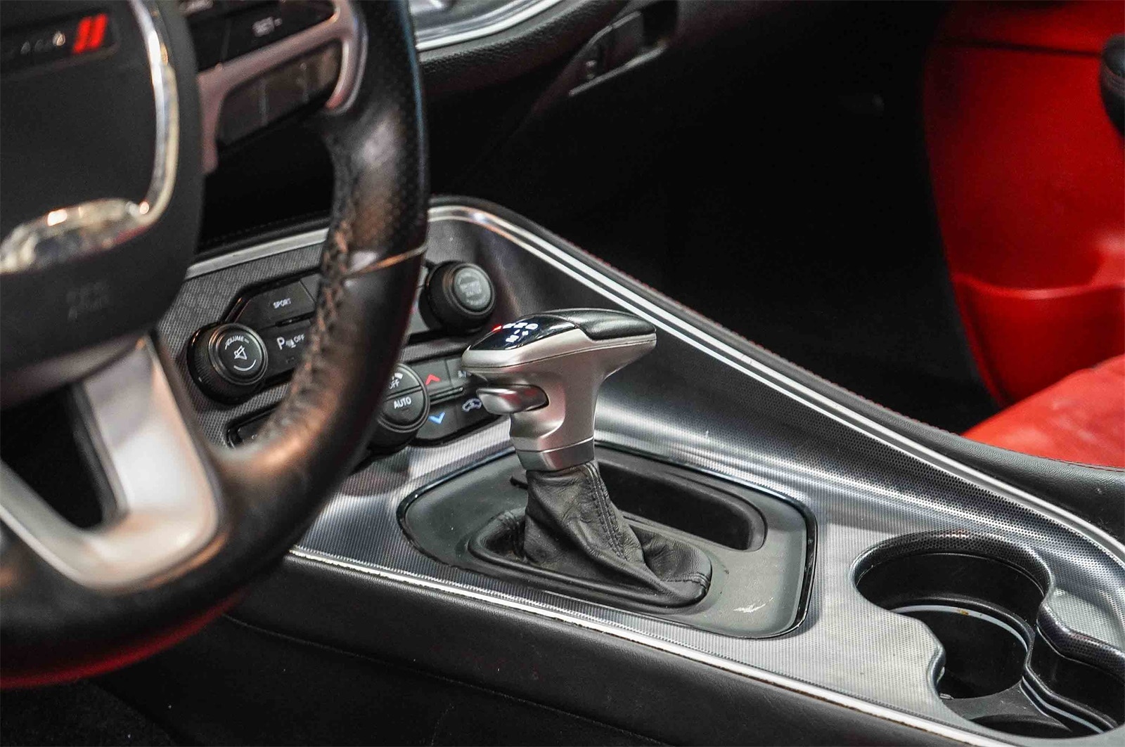 Thumbnail: 2017 Dodge Challenger - 23