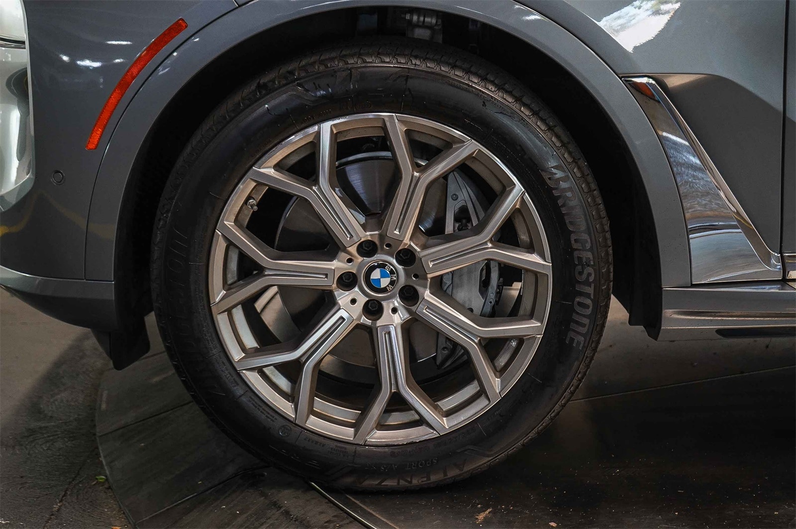 Thumbnail: 2024 BMW X7 - 9