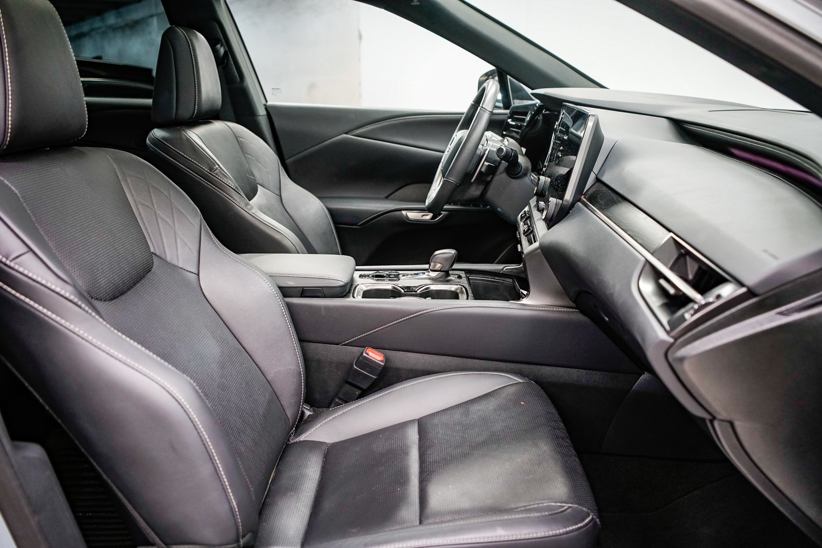 Thumbnail: 2024 Lexus RX - 16