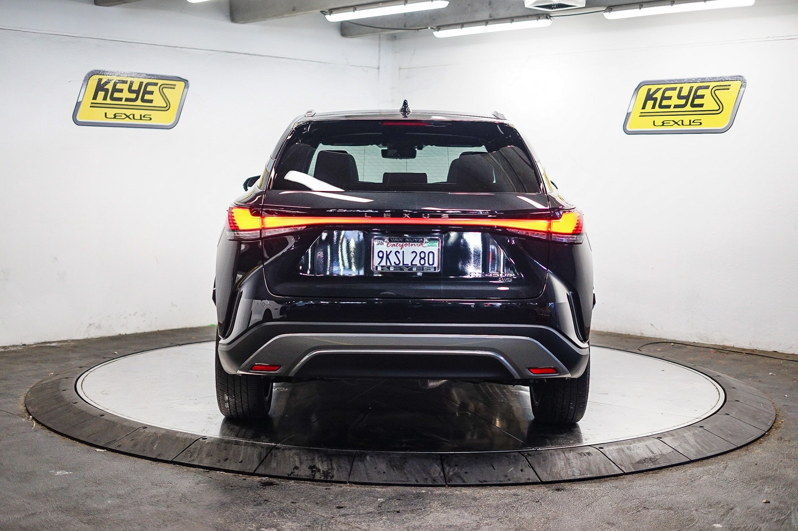 Thumbnail: 2024 Lexus RX - 3