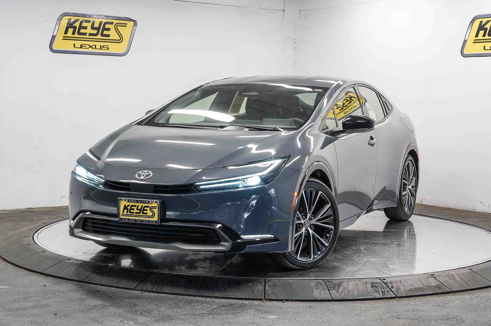 2025 Toyota Prius XLE -
                  Van Nuys, CA