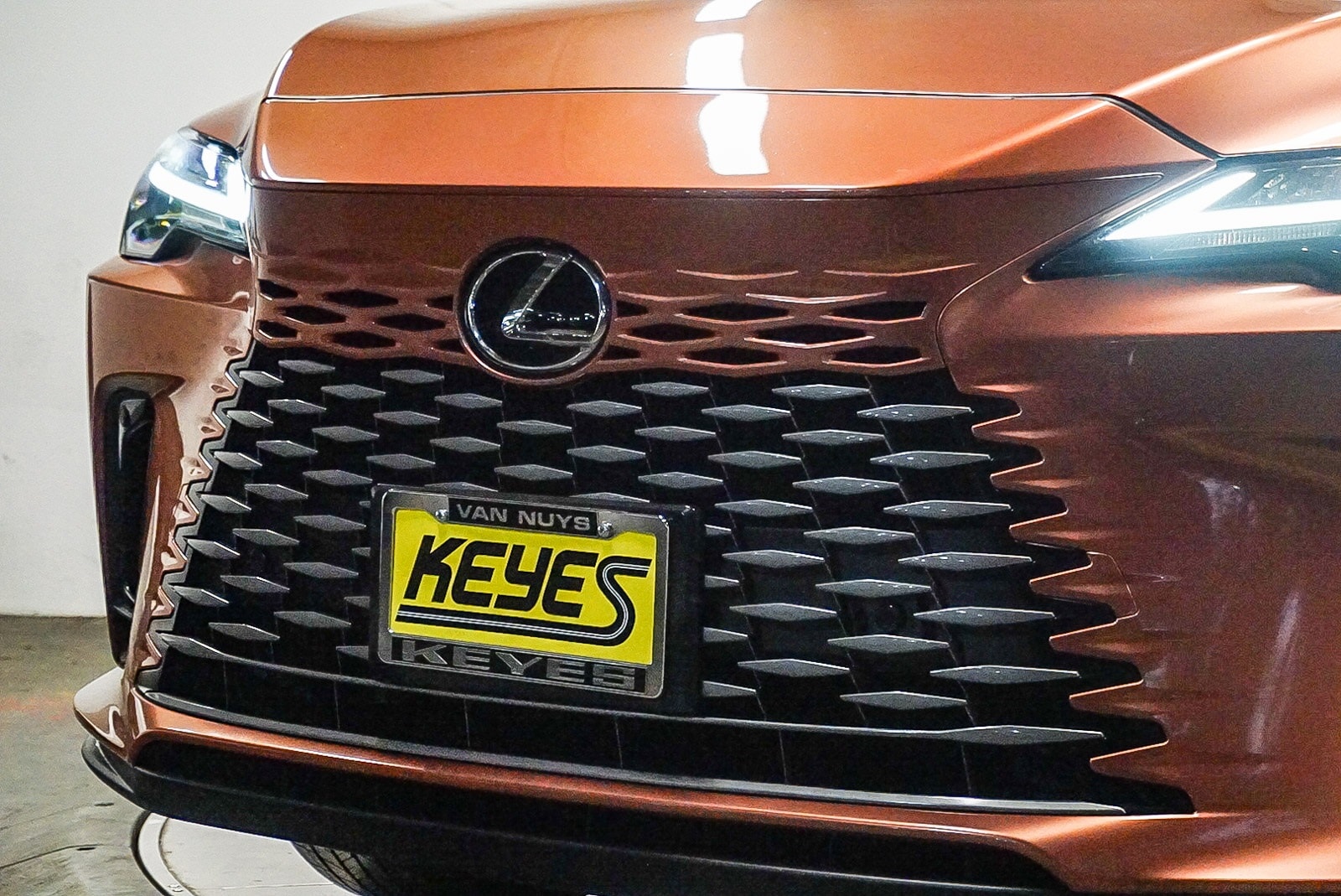 Thumbnail: 2023 Lexus RX - 8