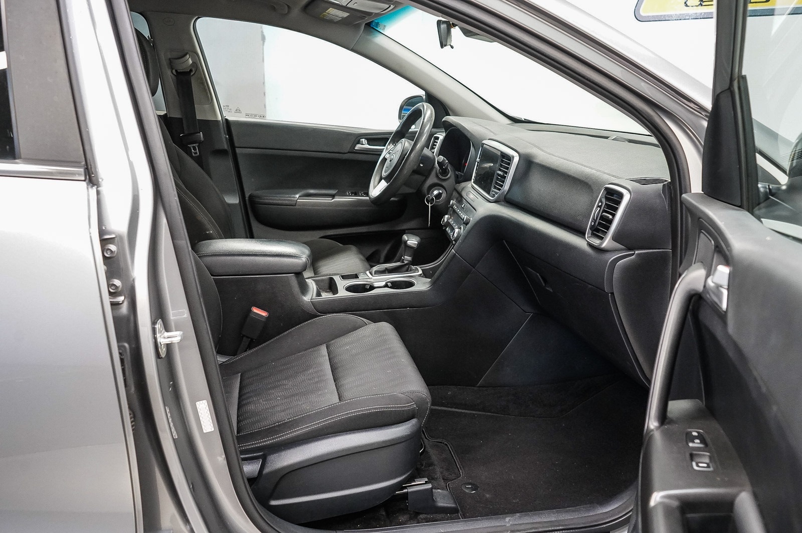 Thumbnail: 2022 Kia Sportage - 16