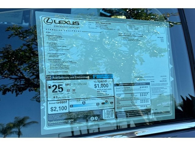 Thumbnail: 2025 Lexus ES - 28