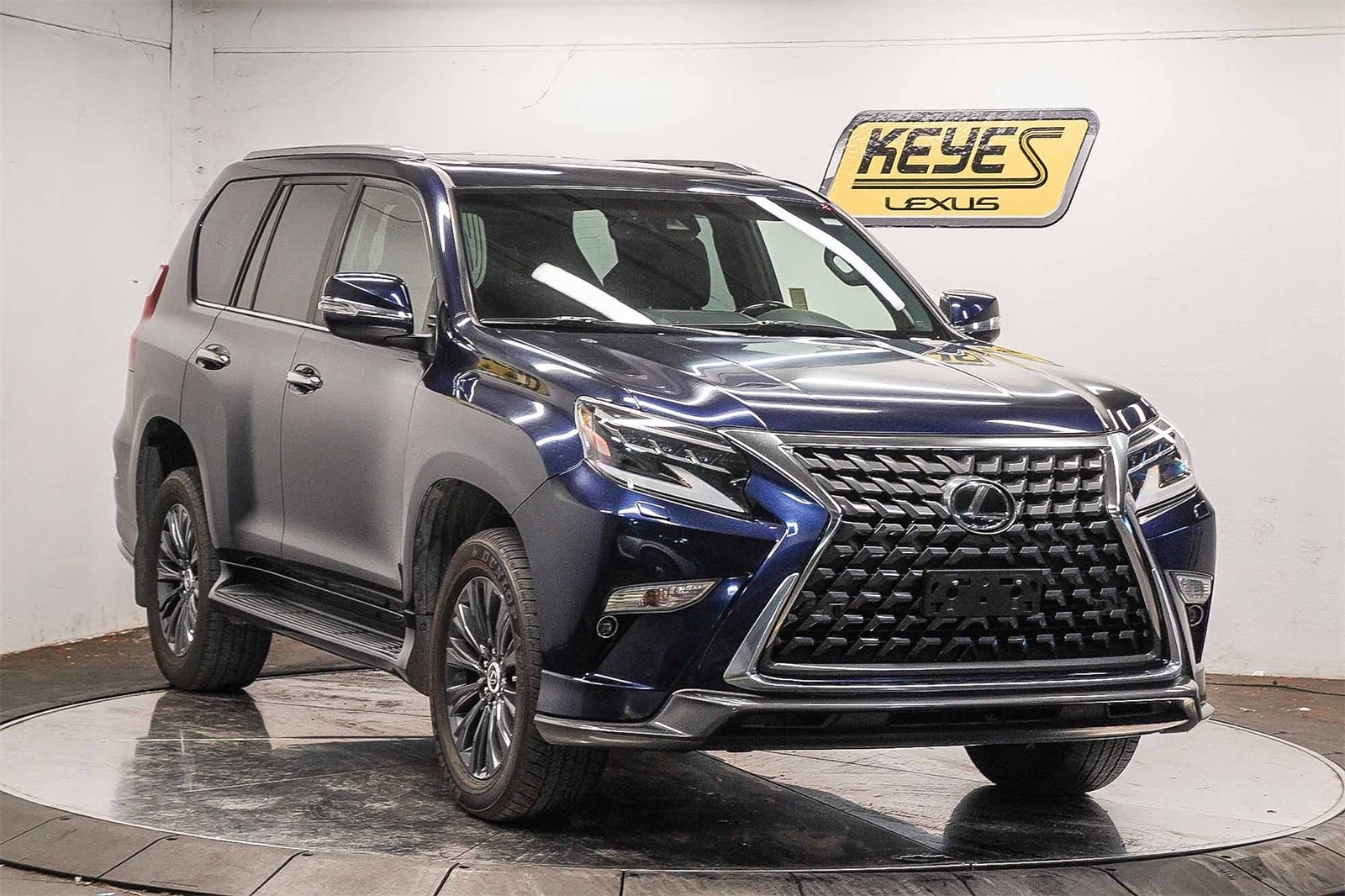 Thumbnail: 2020 Lexus GX - 3