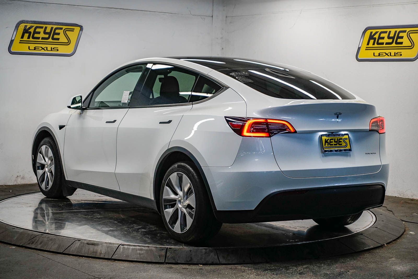 Thumbnail: 2023 Tesla Model Y - 2