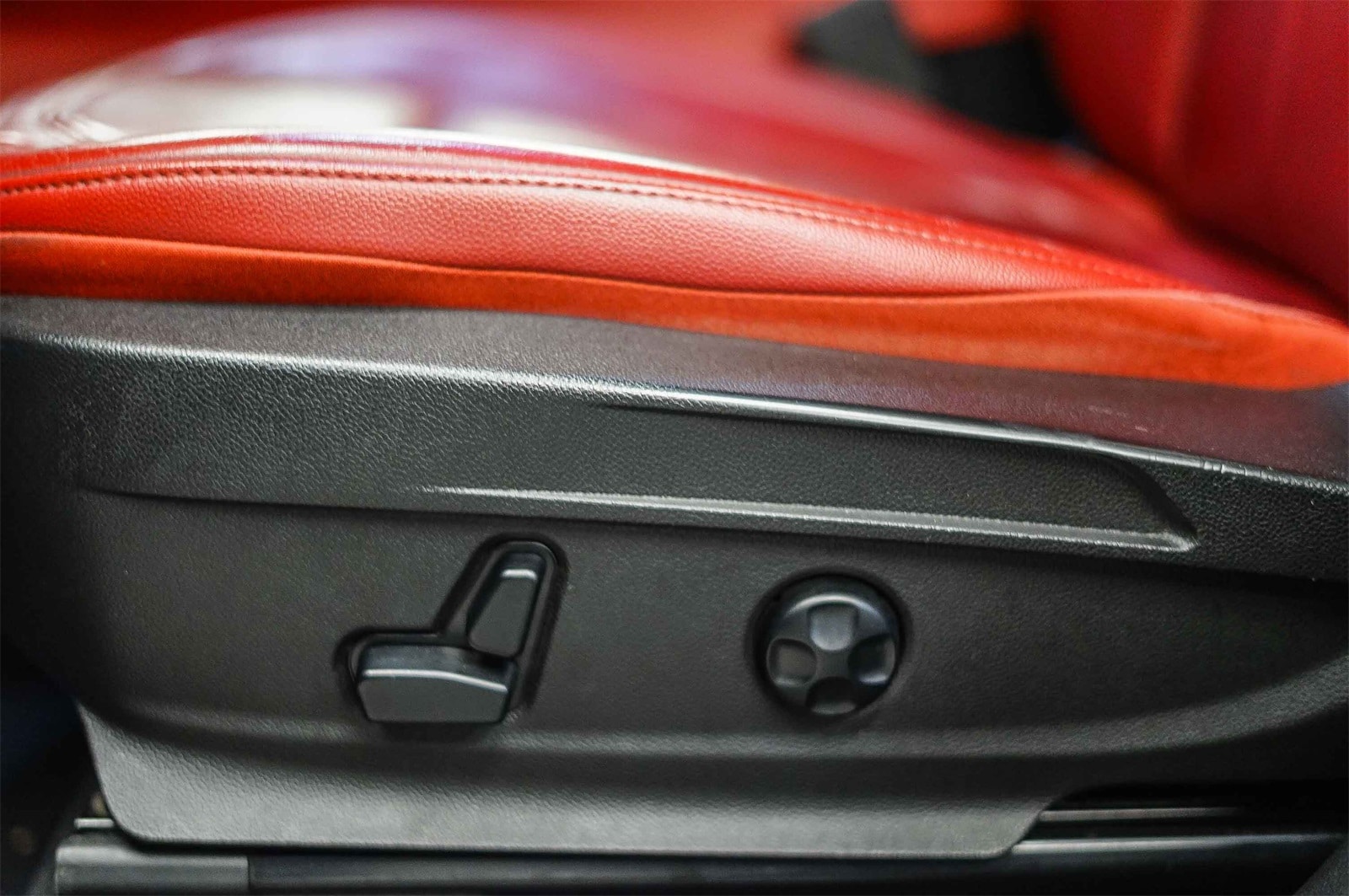 Thumbnail: 2018 Alfa Romeo Stelvio - 20