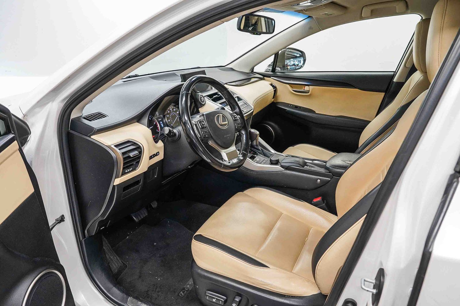 Thumbnail: 2015 Lexus NX - 17