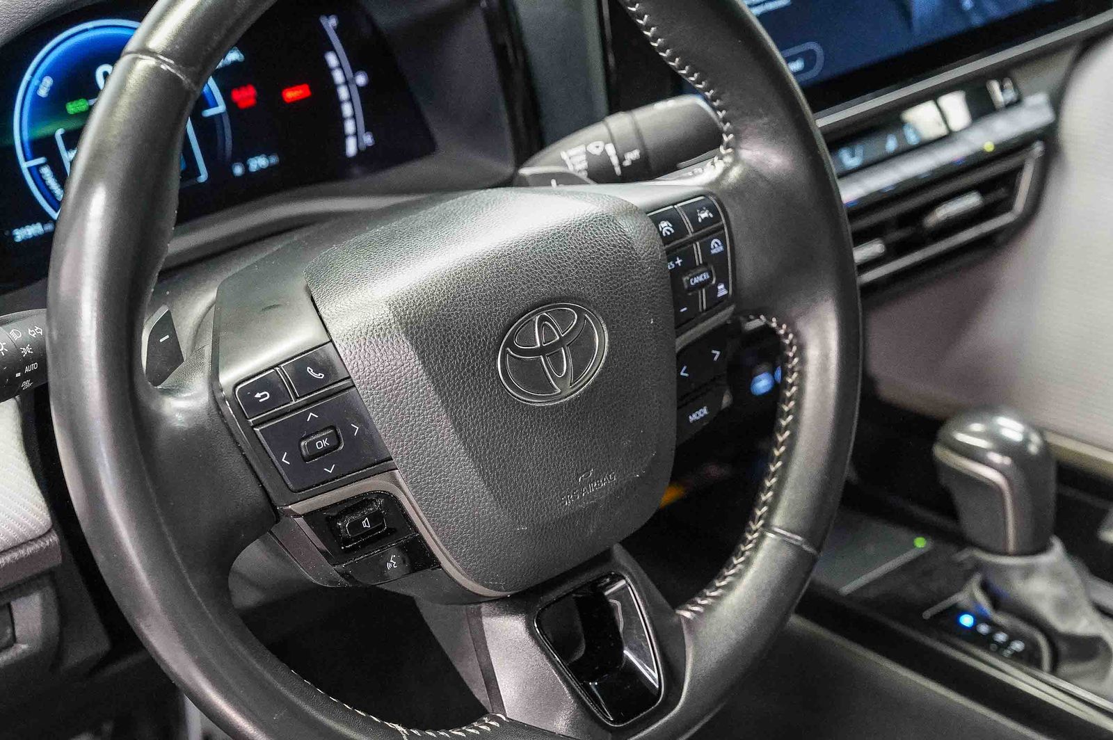 Thumbnail: 2025 Toyota Camry - 21