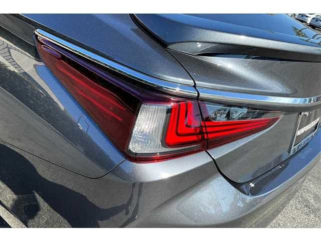 Thumbnail: 2025 Lexus ES - 10