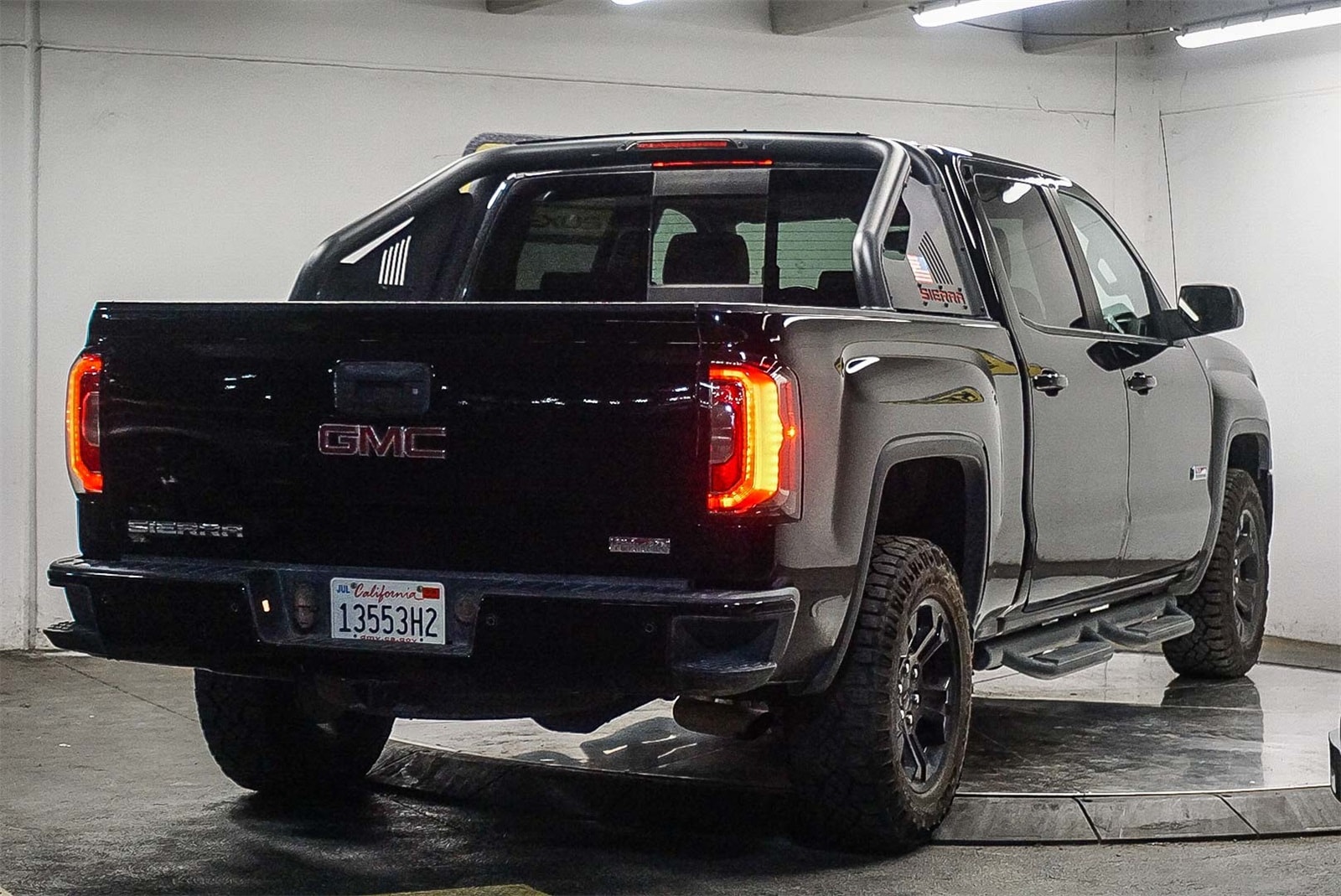 Thumbnail: 2017 GMC Sierra 1500 - 9