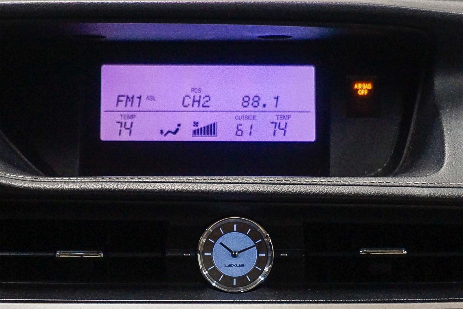 Thumbnail: 2014 Lexus ES - 14