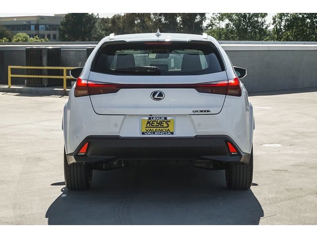 Thumbnail: 2026 Lexus UX - 3