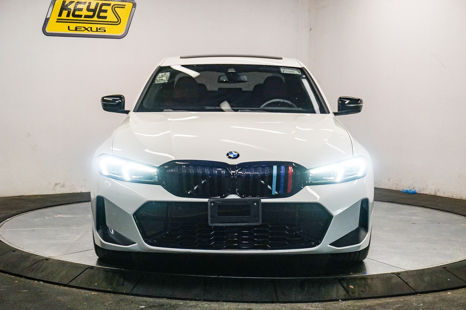 Thumbnail: 2023 BMW 3 Series - 6