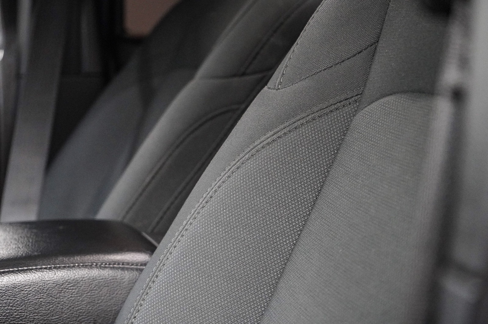 Thumbnail: 2019 Jeep Wrangler - 19