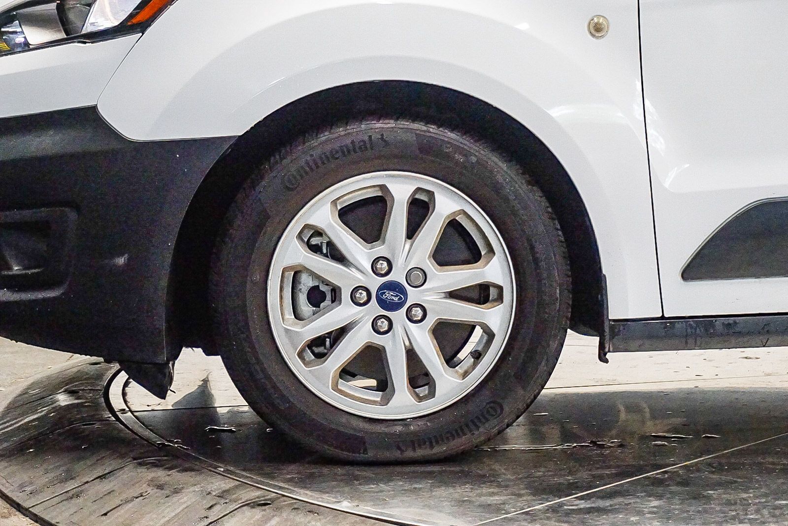 Thumbnail: 2022 Ford Transit Series - 9