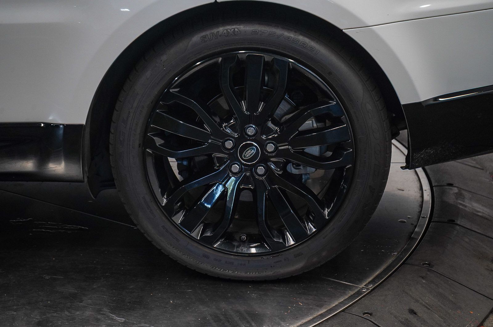 Thumbnail: 2018 Land Rover Range Rover Sport - 10