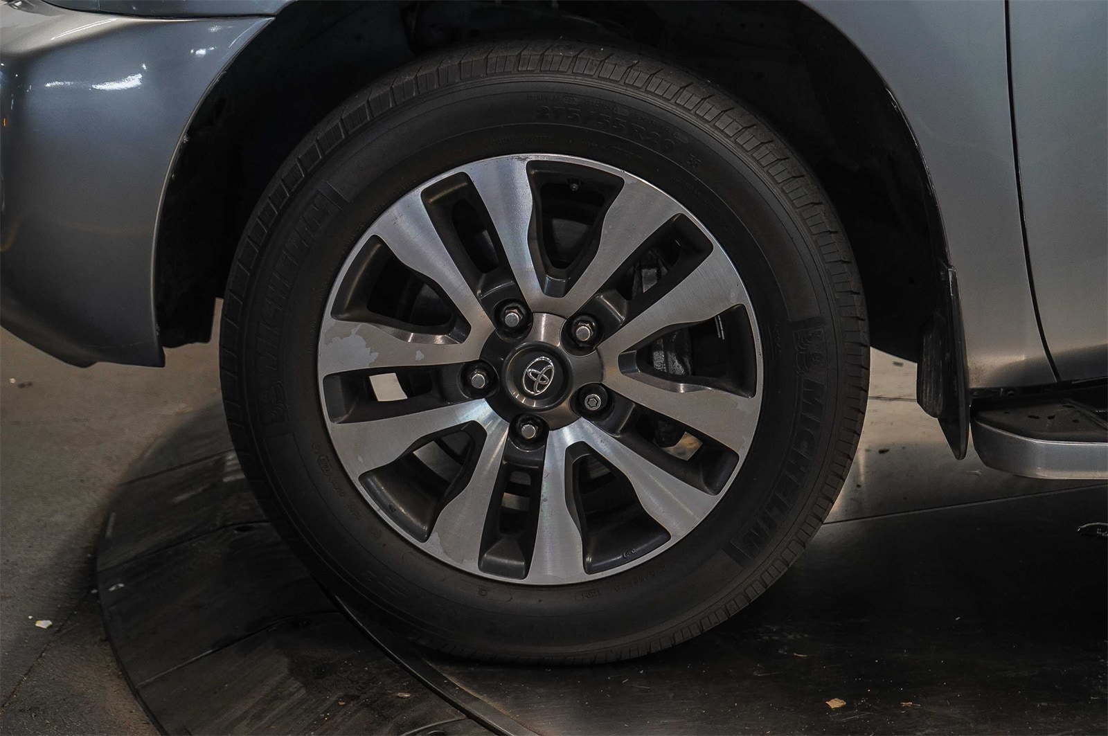 Thumbnail: 2018 Toyota Sequoia - 9