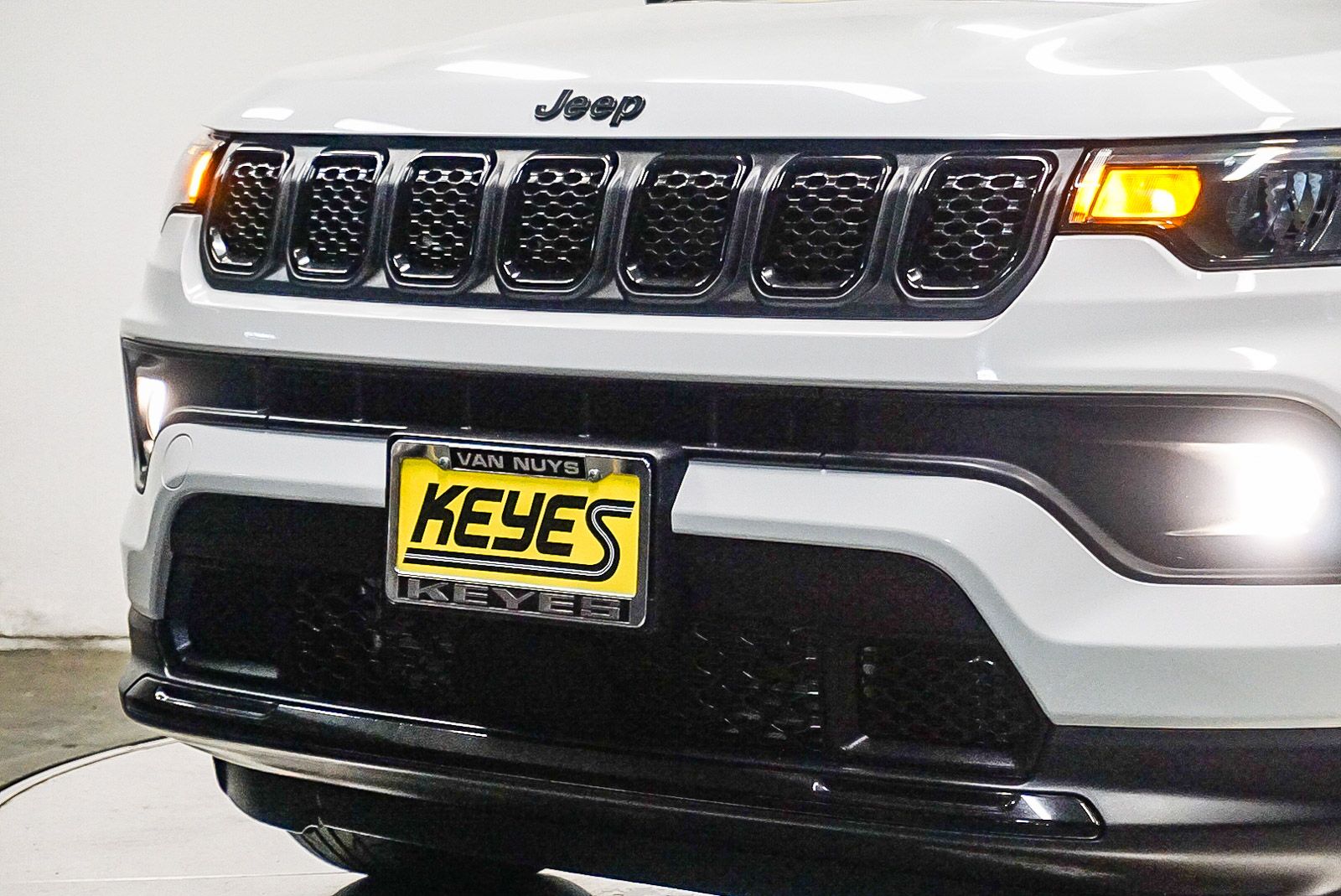 Thumbnail: 2023 Jeep Compass - 7