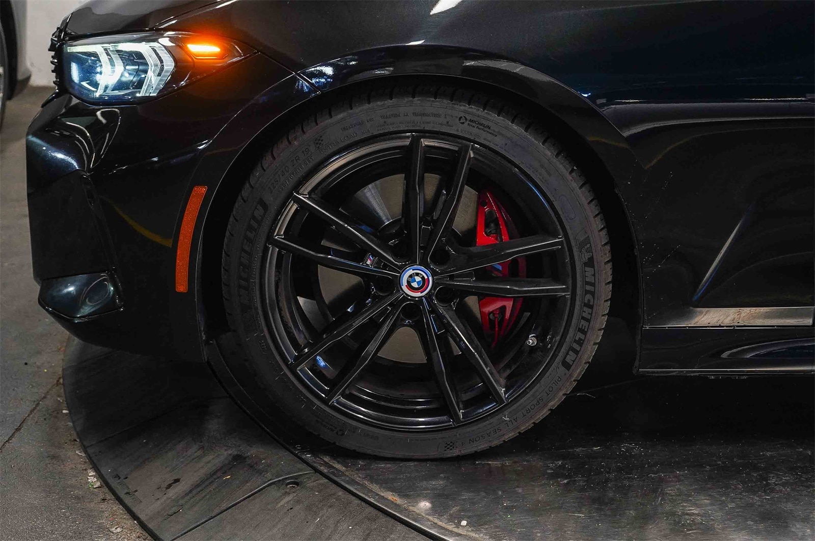 Thumbnail: 2023 BMW 3 Series - 8