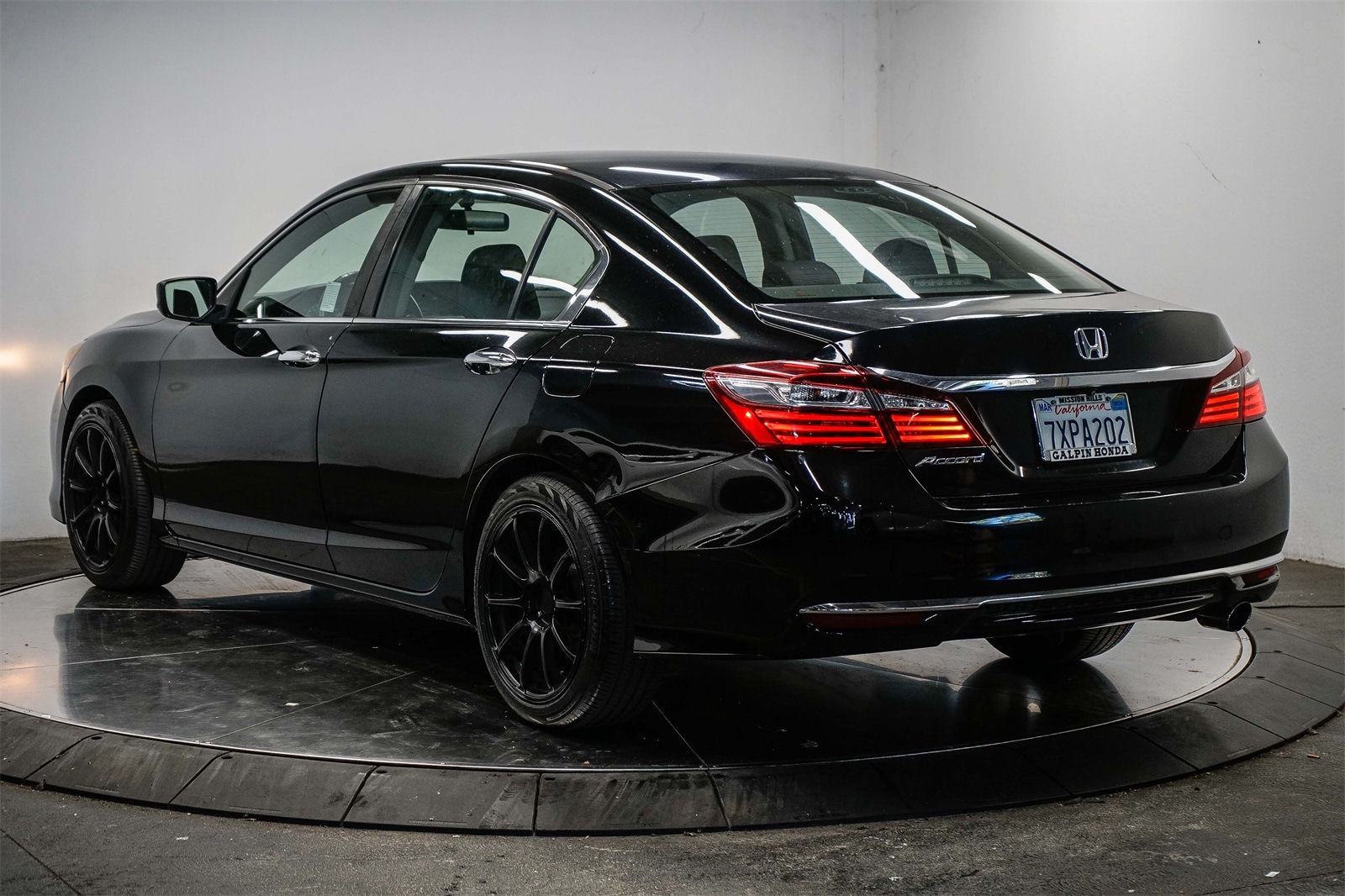 Thumbnail: 2017 Honda Accord - 2