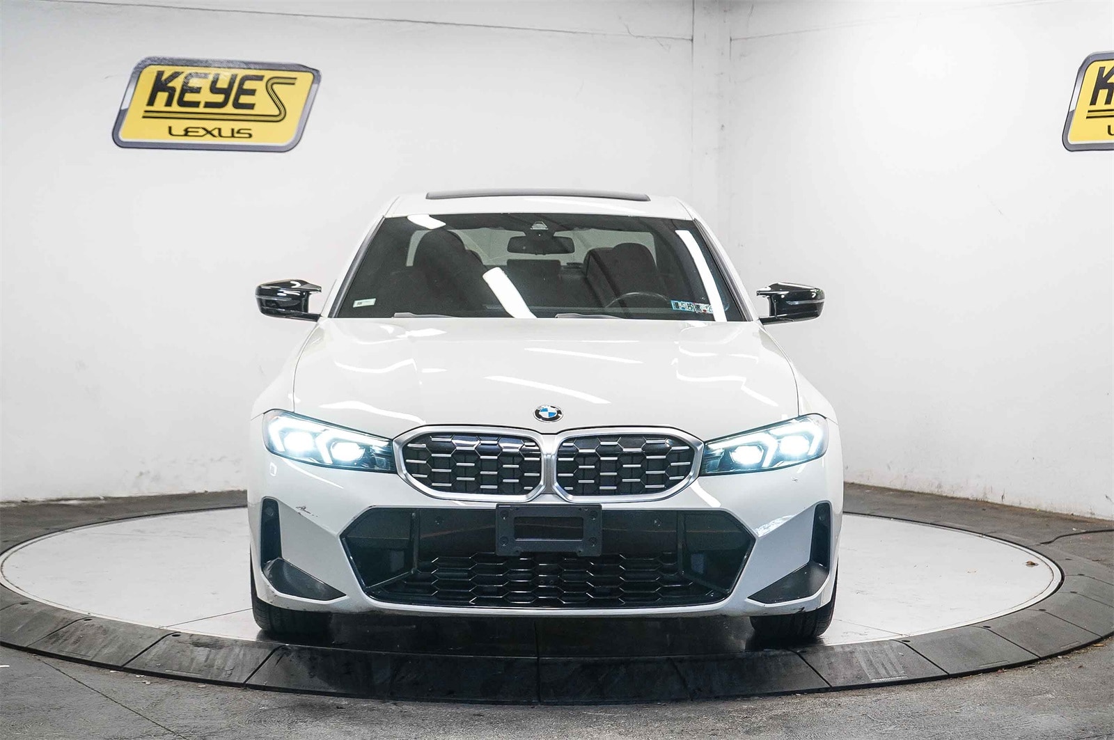 Thumbnail: 2023 BMW 3 Series - 6