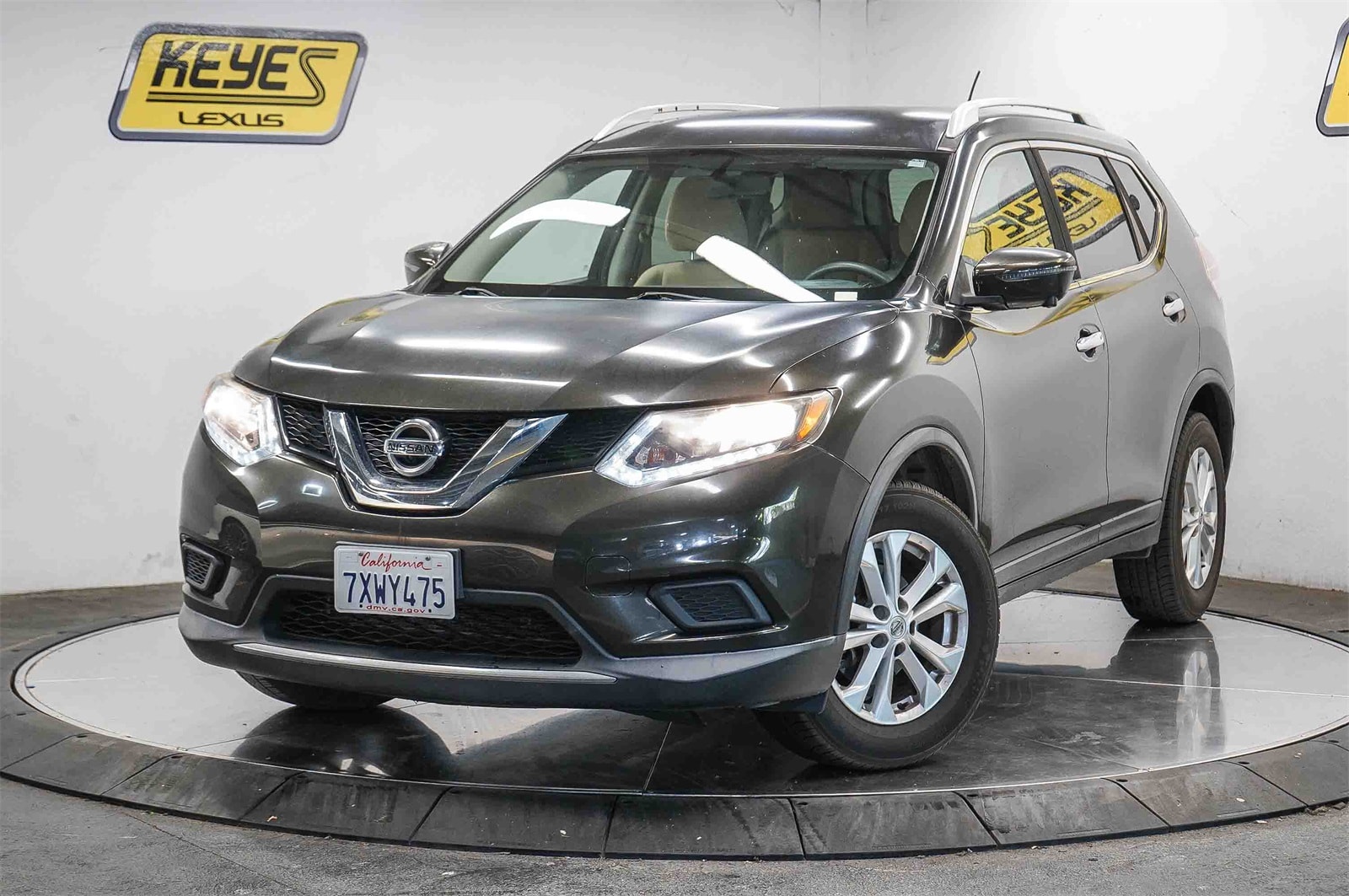 Thumbnail: 2016 Nissan Rogue - 1