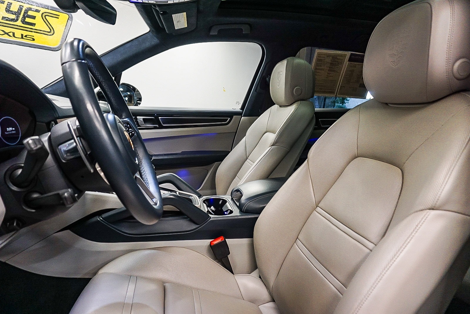 Thumbnail: 2023 Porsche Cayenne - 18