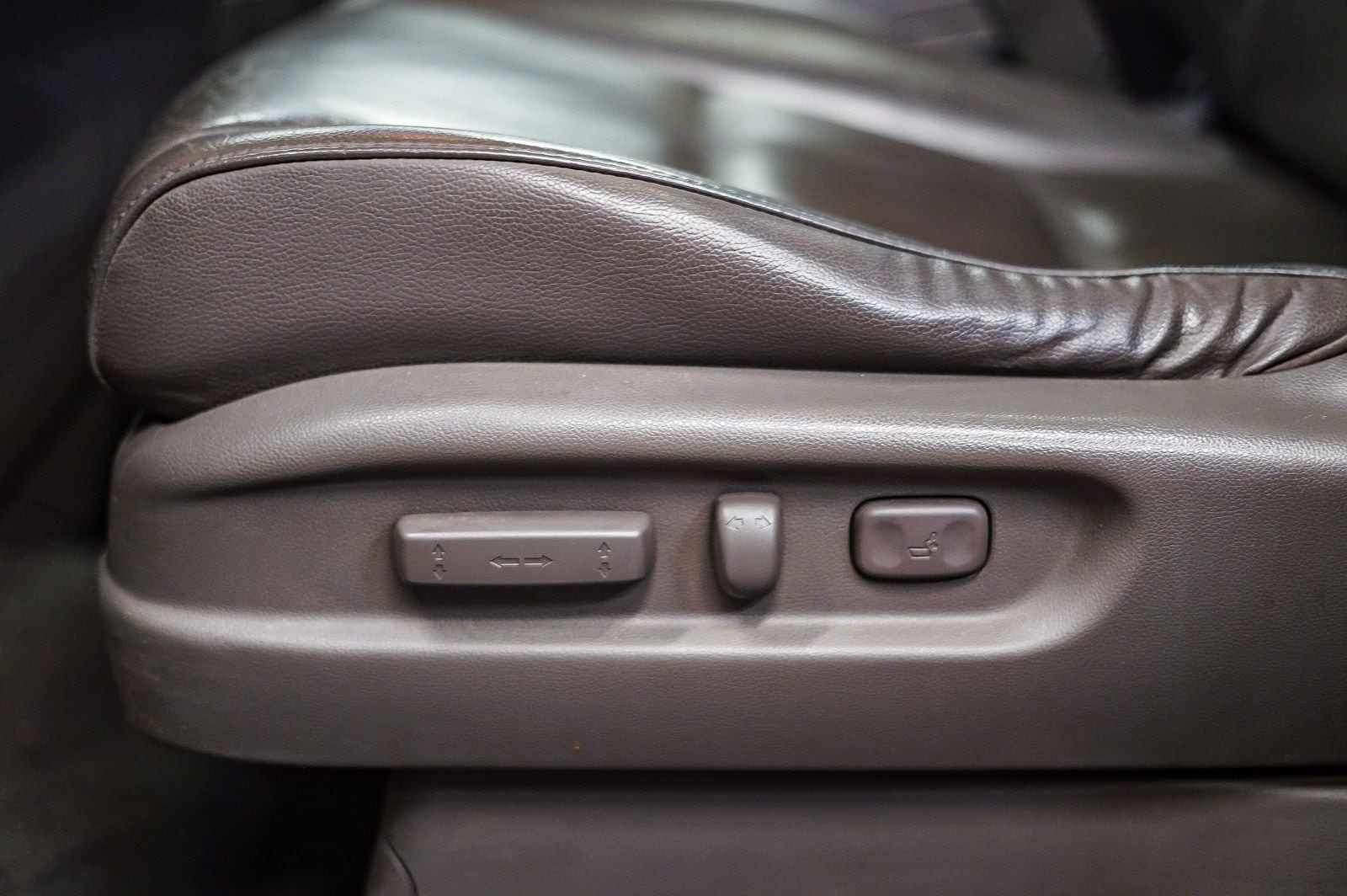 Thumbnail: 2012 Honda Odyssey - 23