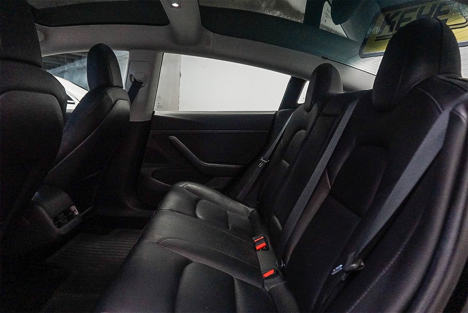 Thumbnail: 2020 Tesla Model 3 - 19