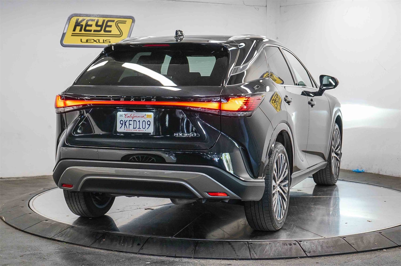 Thumbnail: 2024 Lexus RX - 4