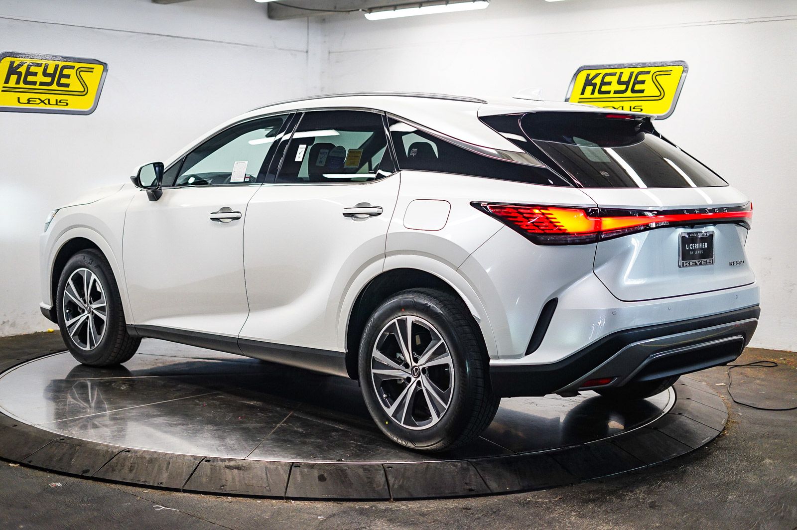 Thumbnail: 2024 Lexus RX - 2