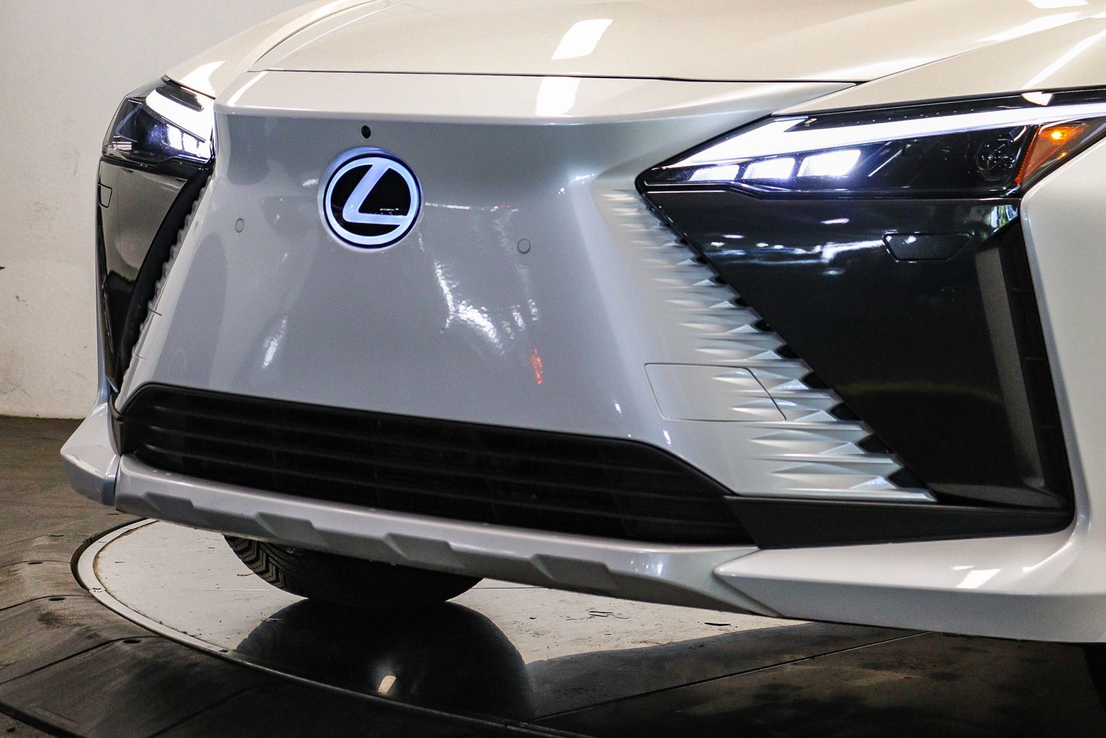 Thumbnail: 2023 Lexus RZ - 7