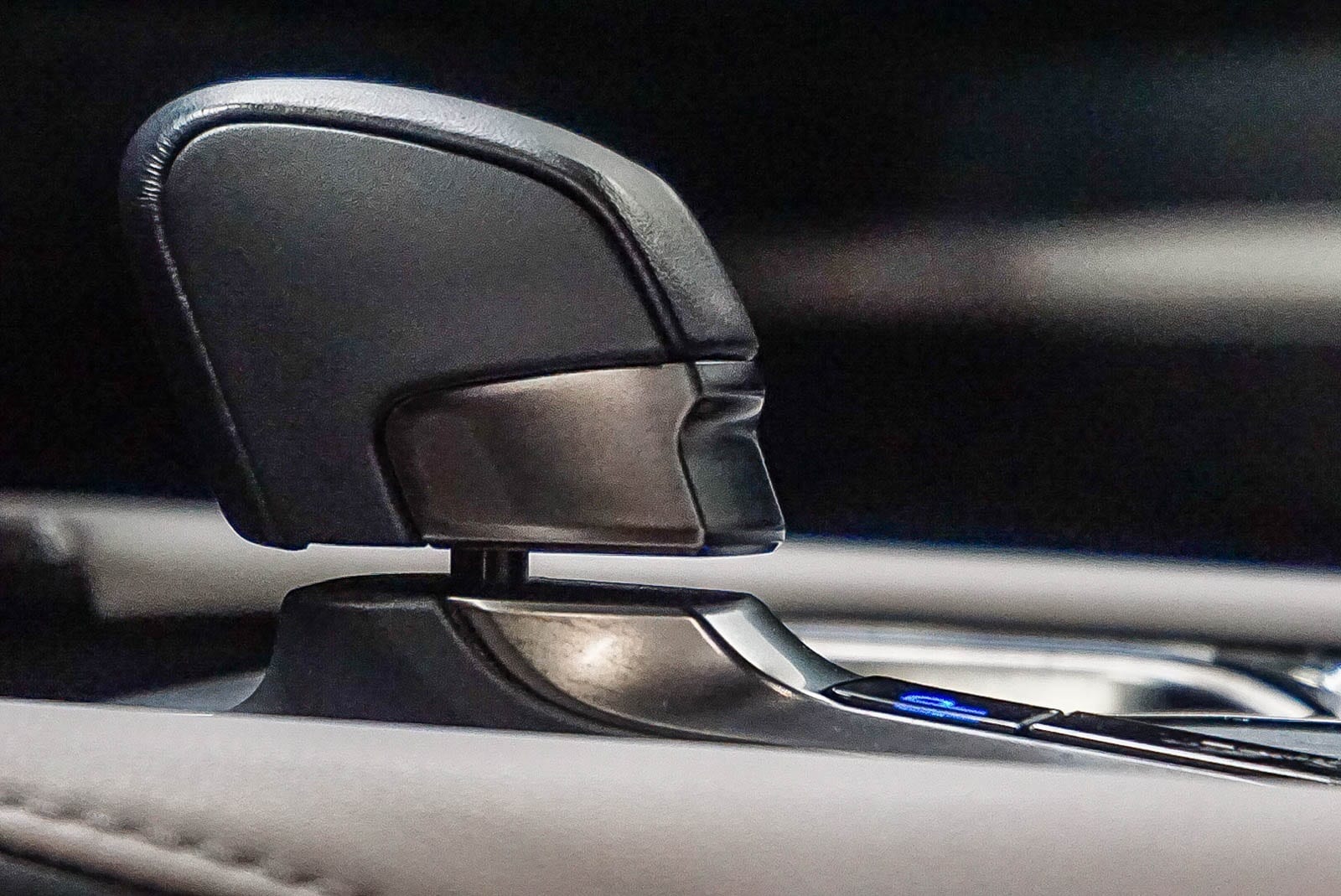 Thumbnail: 2024 Lexus RX - 20