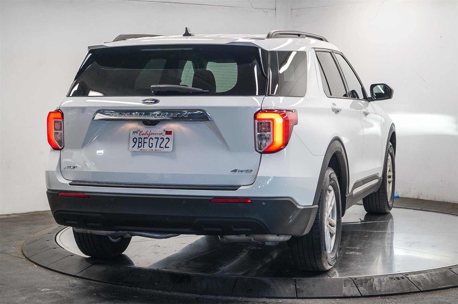 Thumbnail: 2022 Ford Explorer - 4