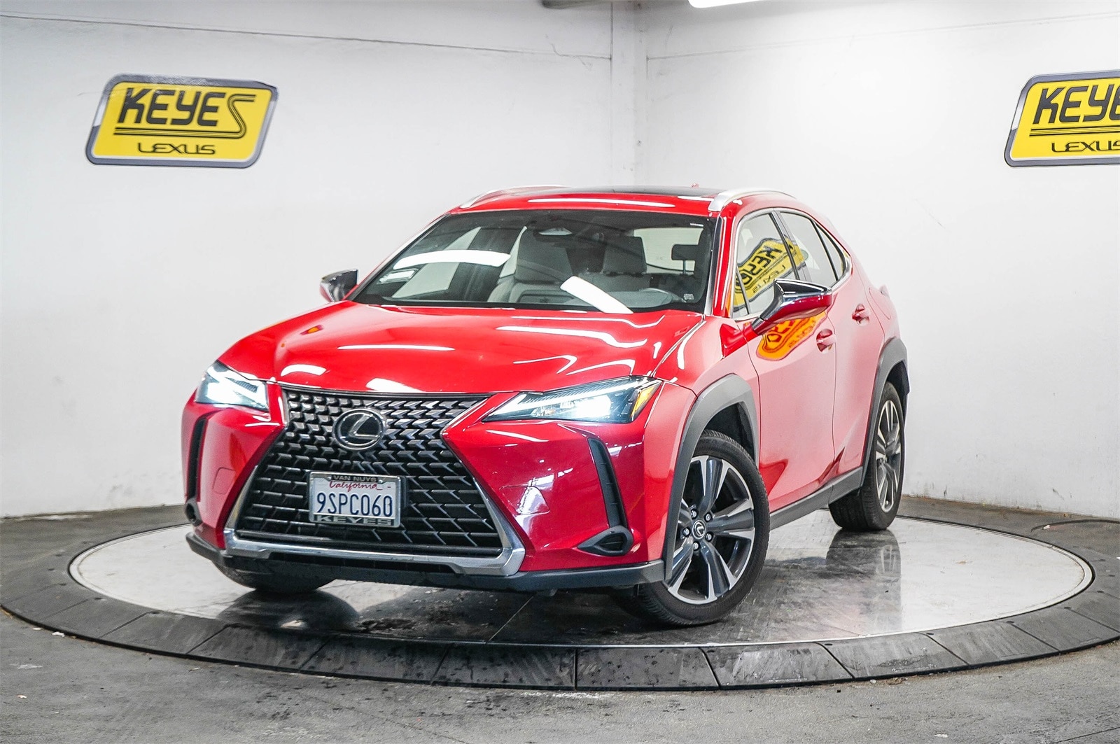 2025 Lexus UX Hybrid 300h's photo
