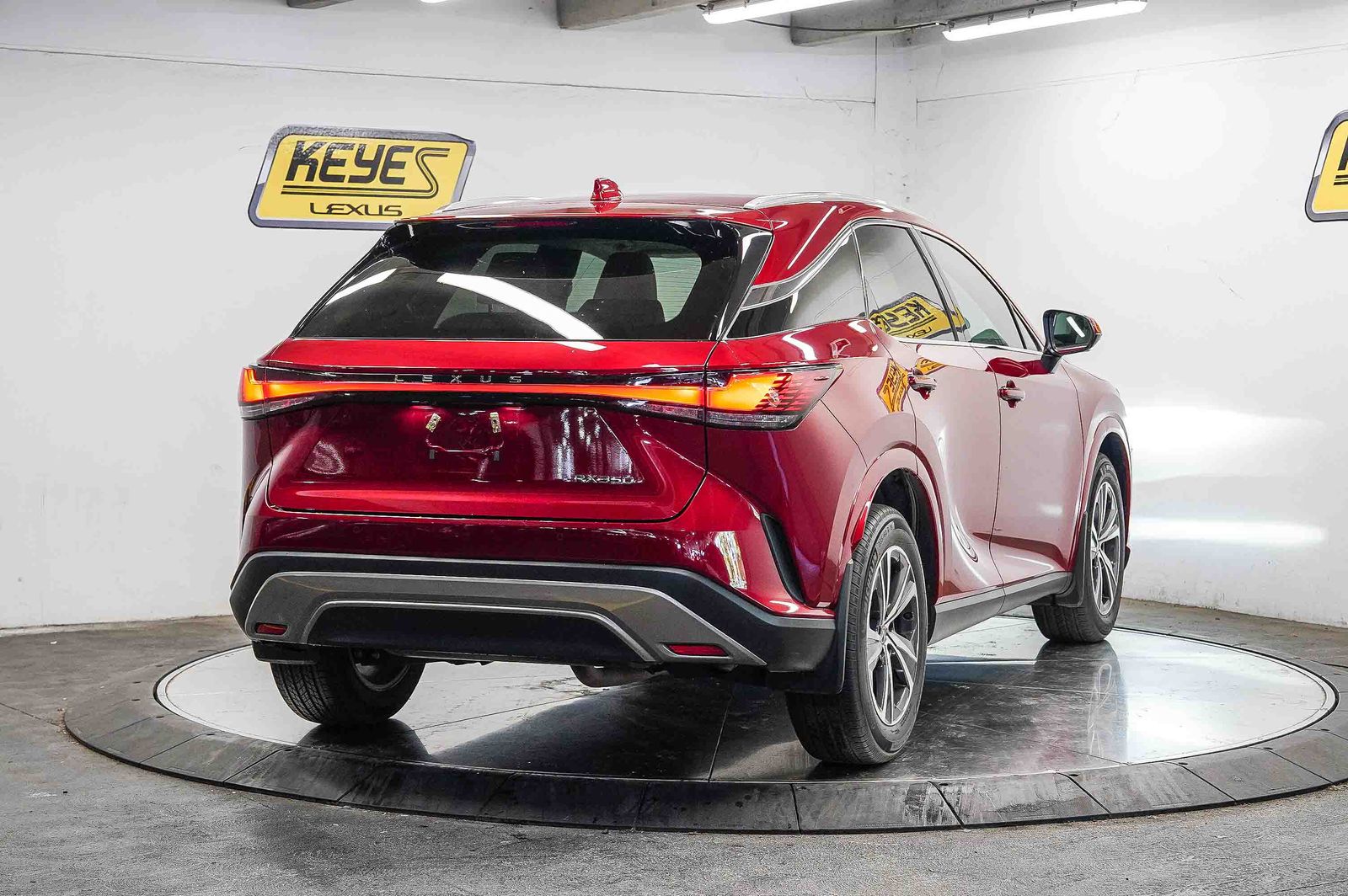 Thumbnail: 2024 Lexus RX - 3