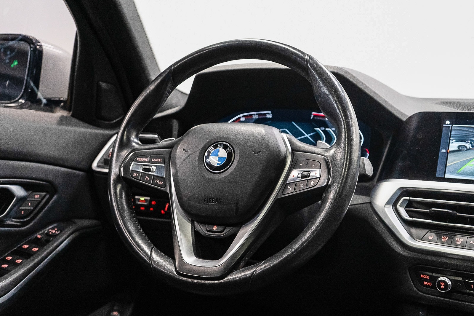 Thumbnail: 2019 BMW 3 Series - 15